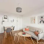 Charming 2-Bedroom Apartment In Paris 5