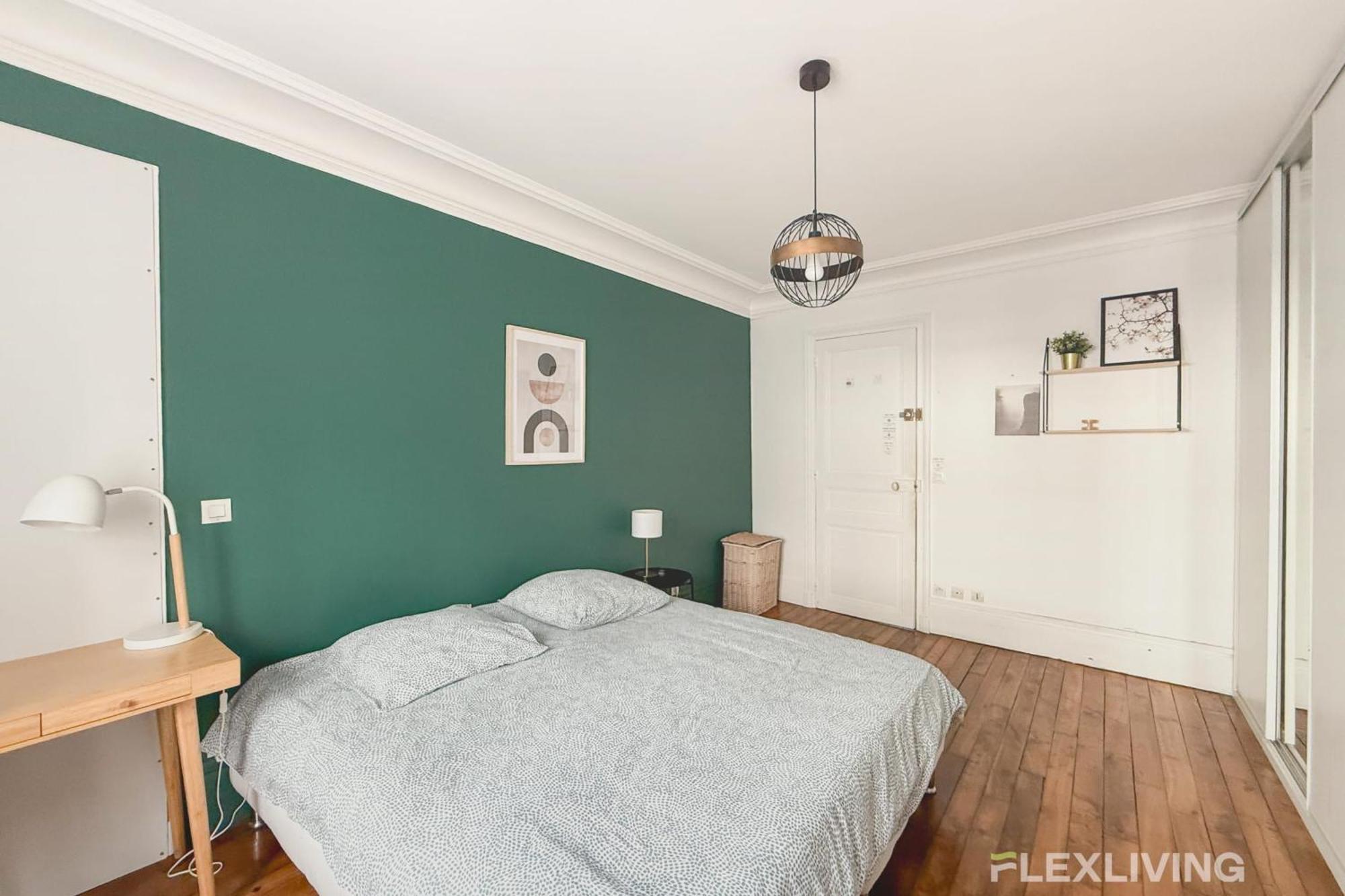 Charming 2-bedroom In 5 Parigi